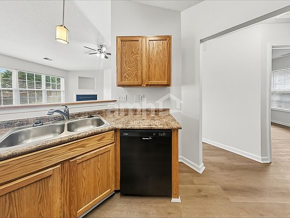 3rd image of 12 High Farm Rd