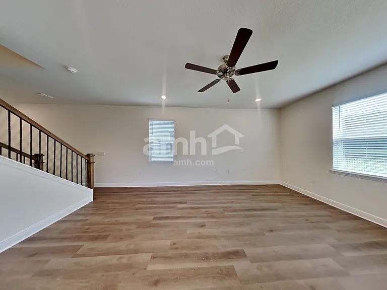 27165 Saint Andrews Ave — Photo 10