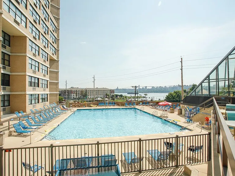 7002 Boulevard East #15B — Photo 25