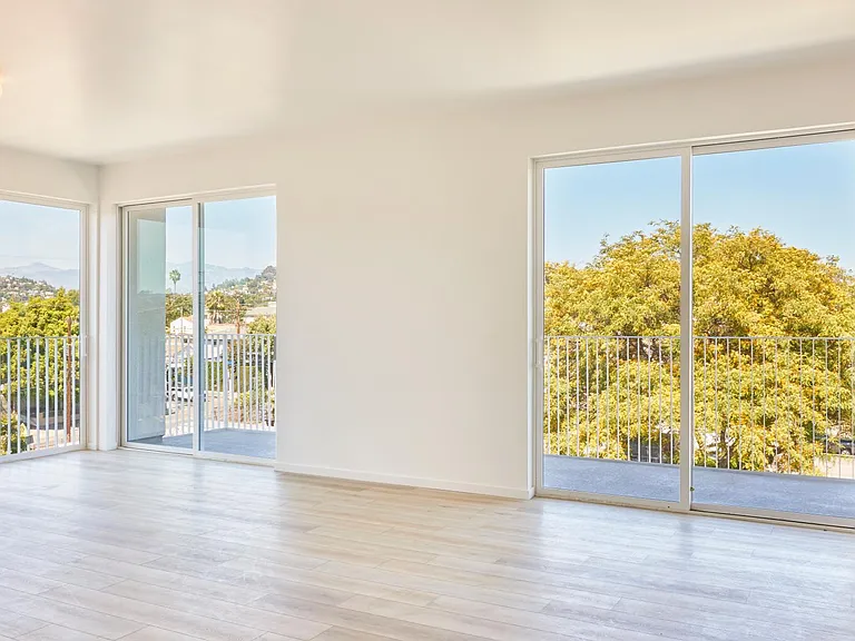 636 N Juanita Ave — Photo 15