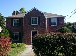 231 Wolcott Rd, Brookline, MA 02467
