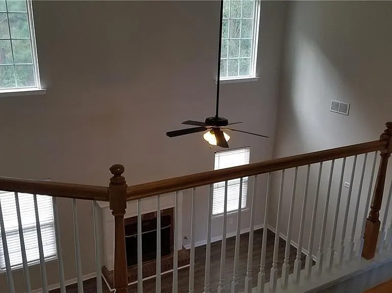 3652 Roxfield Dr — Photo 5