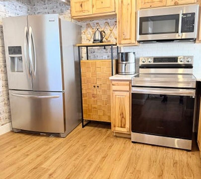 1st image of 13206 Glenmoor Dr #13206
