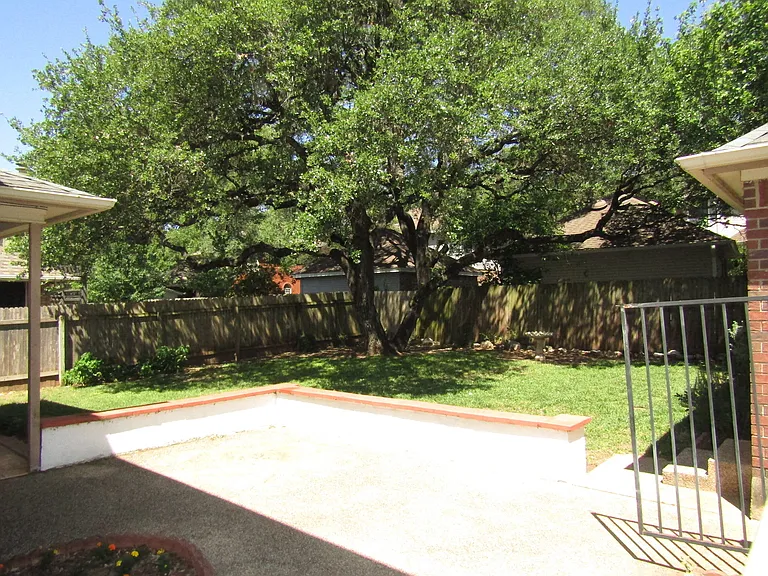 6106 John Chisum Ln — Photo 18