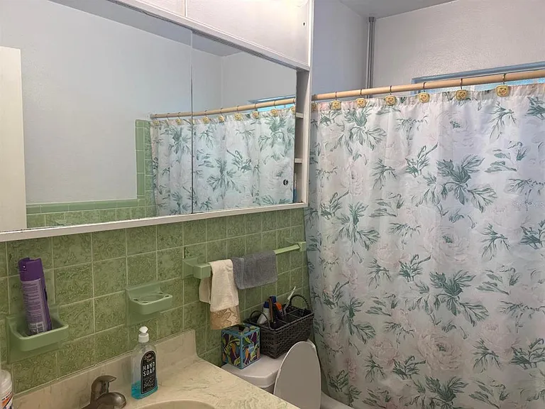1827 Alta Vista St — Photo 6
