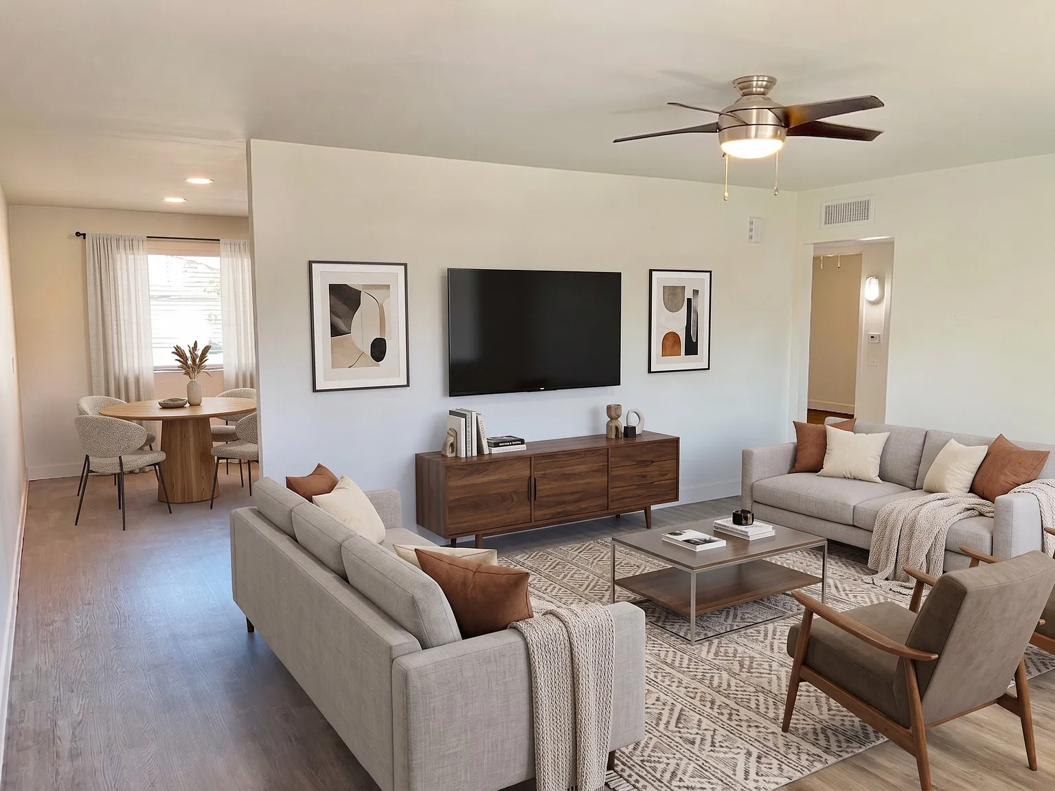 2 bed, 960 sqft, $1,695 — Photo 2