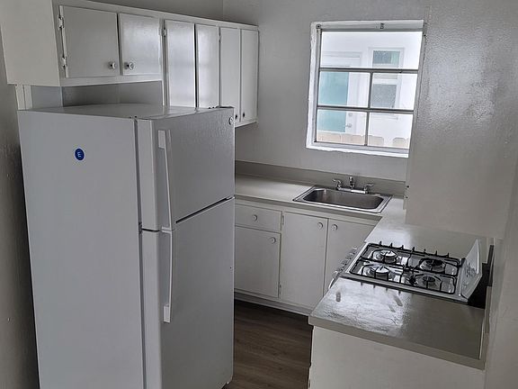 3rd image of 1114 Euclid Ave APT 5