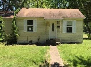 906 N West St, Morrilton, AR 72110