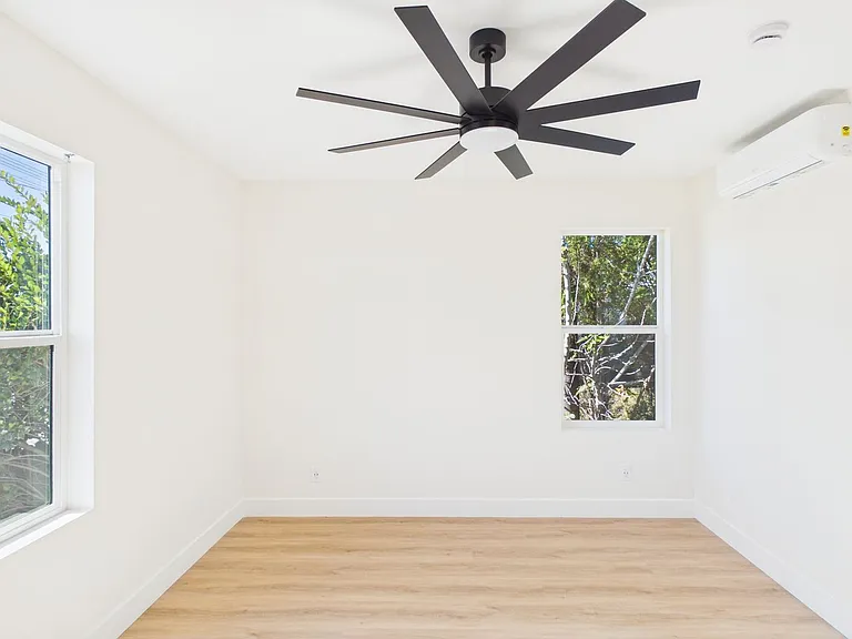 1447 Olive Ave #2 — Photo 30