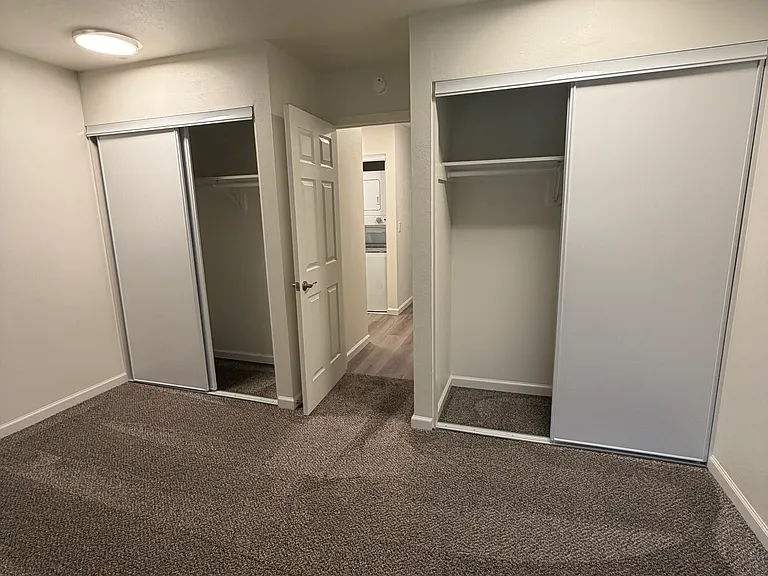 Foothills Apartments — Photo 15