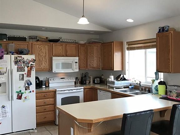 3rd image of 320 Villa Real Dr
