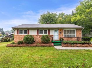 3813 Rolling Rd, High Point, NC 27265