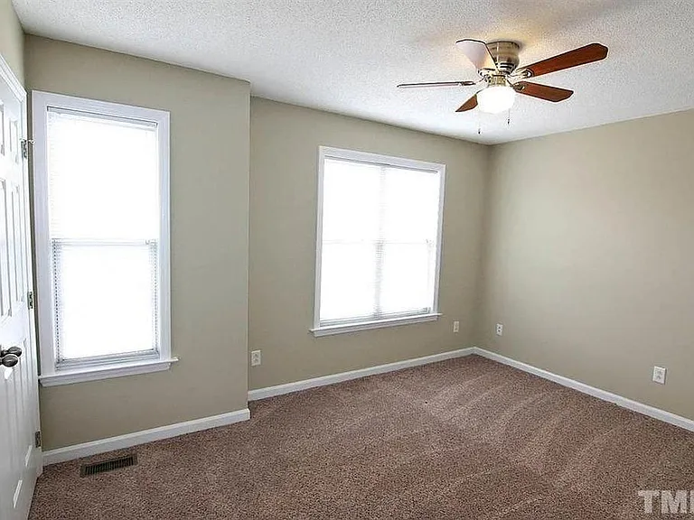 5325 Cog Hill Ct — Photo 5