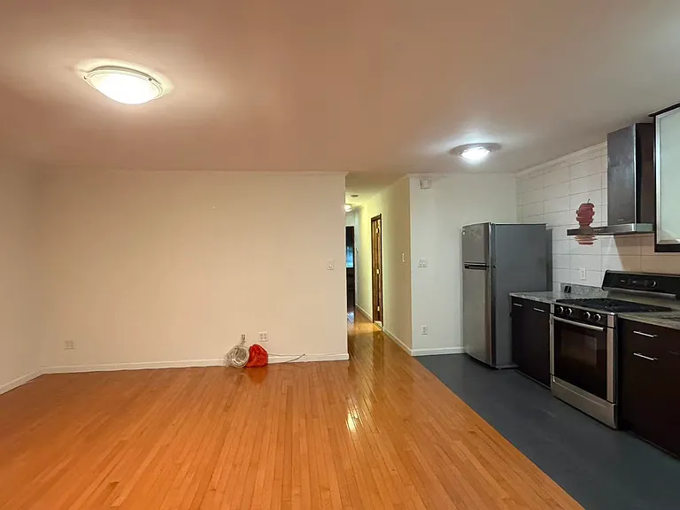 176 Bay 43 St #2 — Photo 6