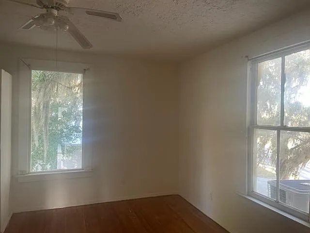 334 E Duval St — Photo 7