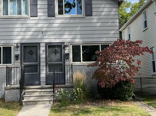 128 Muir Rd #B, Grosse Pointe Farms, MI 48236