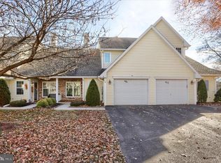 484 Brighton Pl, Mechanicsburg, PA 17055