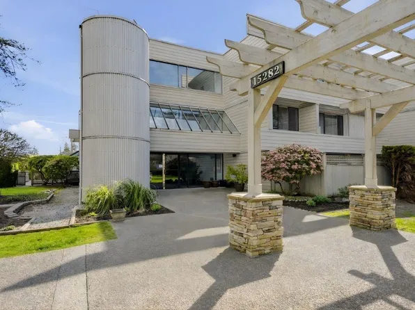 15282 19th Ave #211, Surrey, BC V4A 1X6