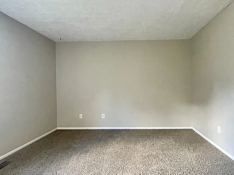 7770 Amberfalls Ct — Photo 22
