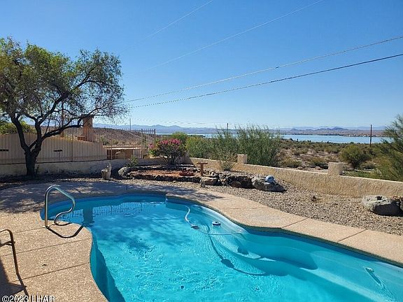 3rd image of 1755 Cabana Dr