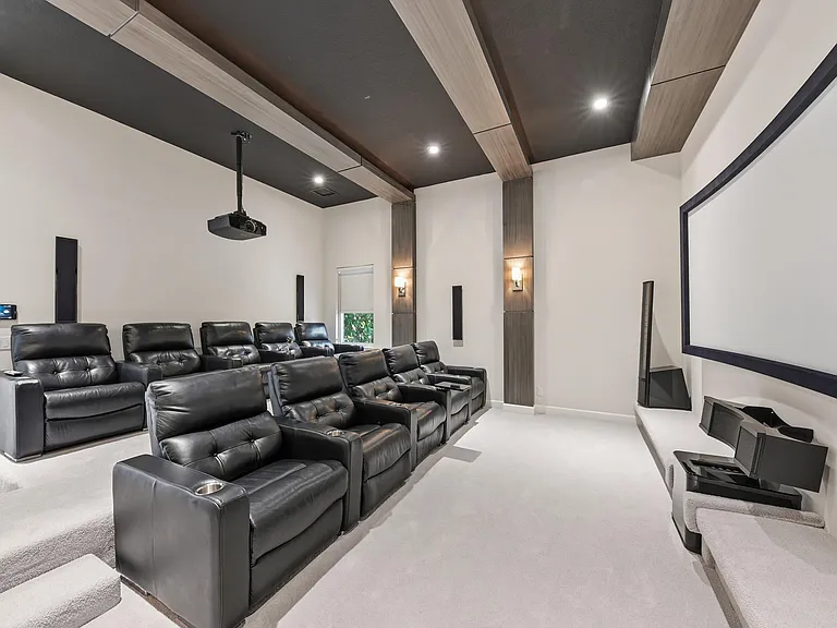 13550 Greentree Trl — Photo 11