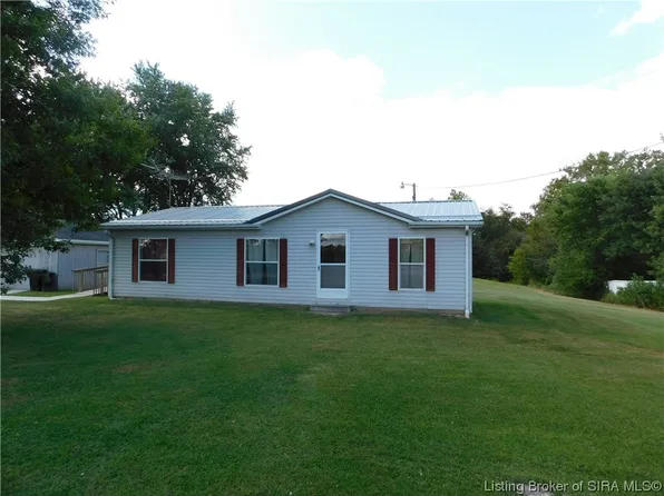 284 N Franklin School Road, Salem, IN 47167