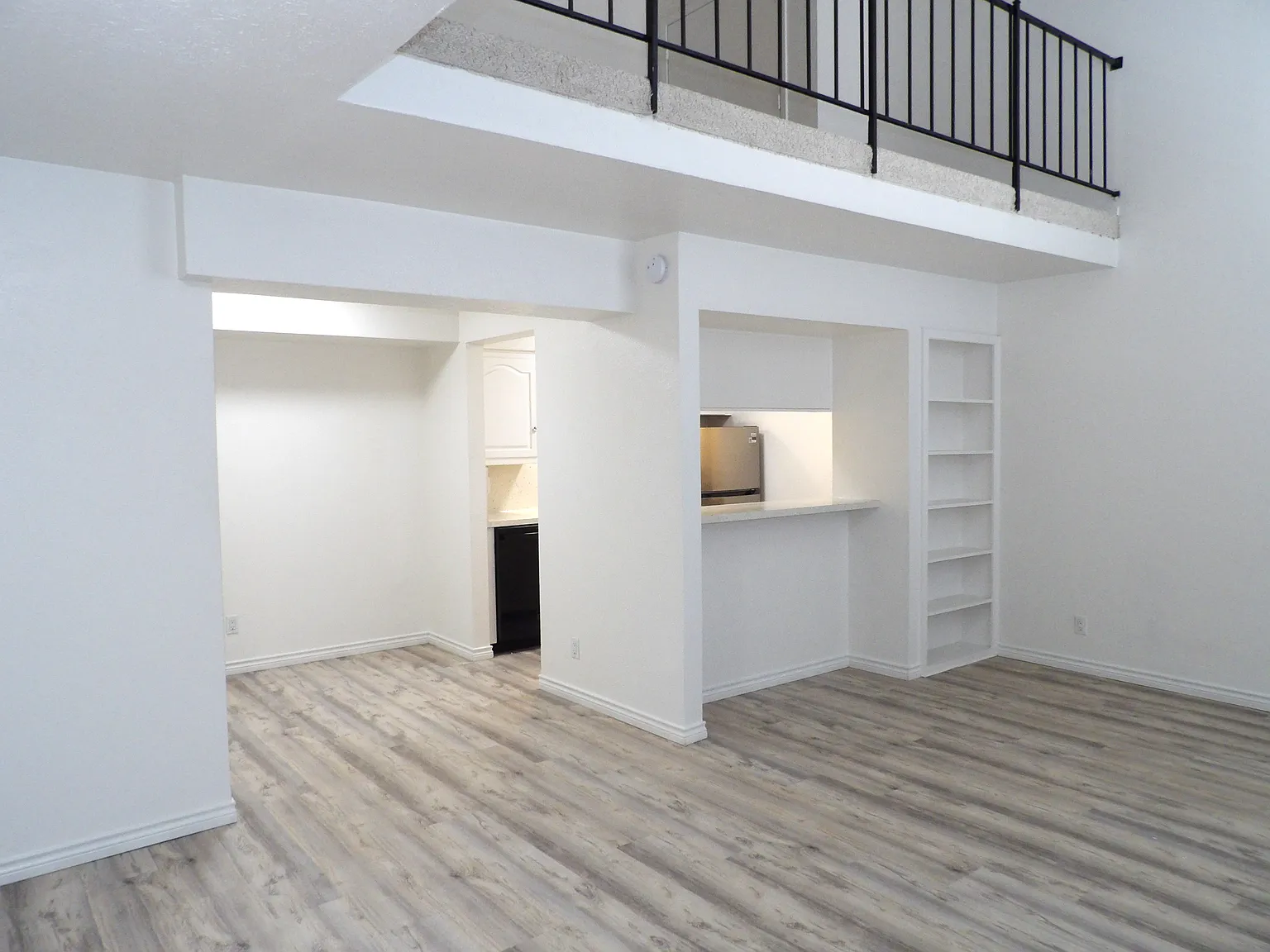 1 bed, 810 sqft, $1,600 — Photo 3