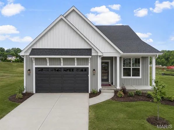 366 Strawberry Grove Dr, Saint Peters, MO 63376