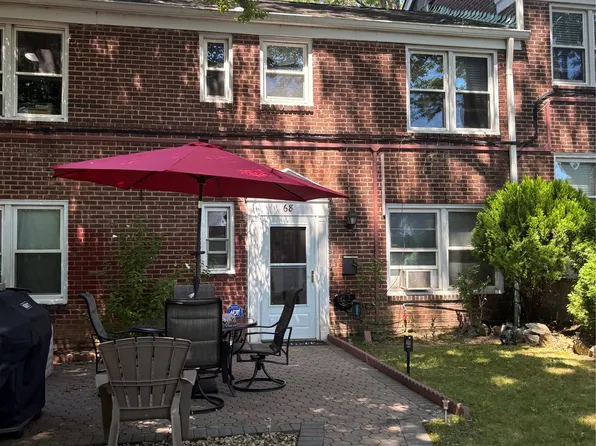 68 Hilltop Acres #68, Yonkers, NY 10704
