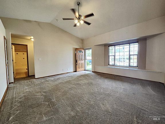 3rd image of 16209 Beckley Ct