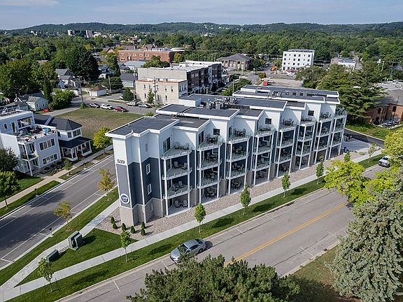 5th image of 539 Bay St #203E