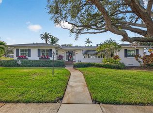 407 Althea Rd, Belleair, FL 33756