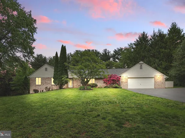 1 Hawlings Ct, Brookeville, MD 20833