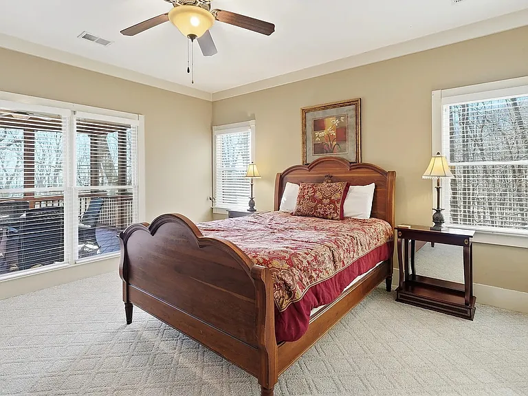 425 Sanderlin Mountain Dr — Photo 31