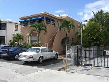 5th image of 3012 Seville St APT 4