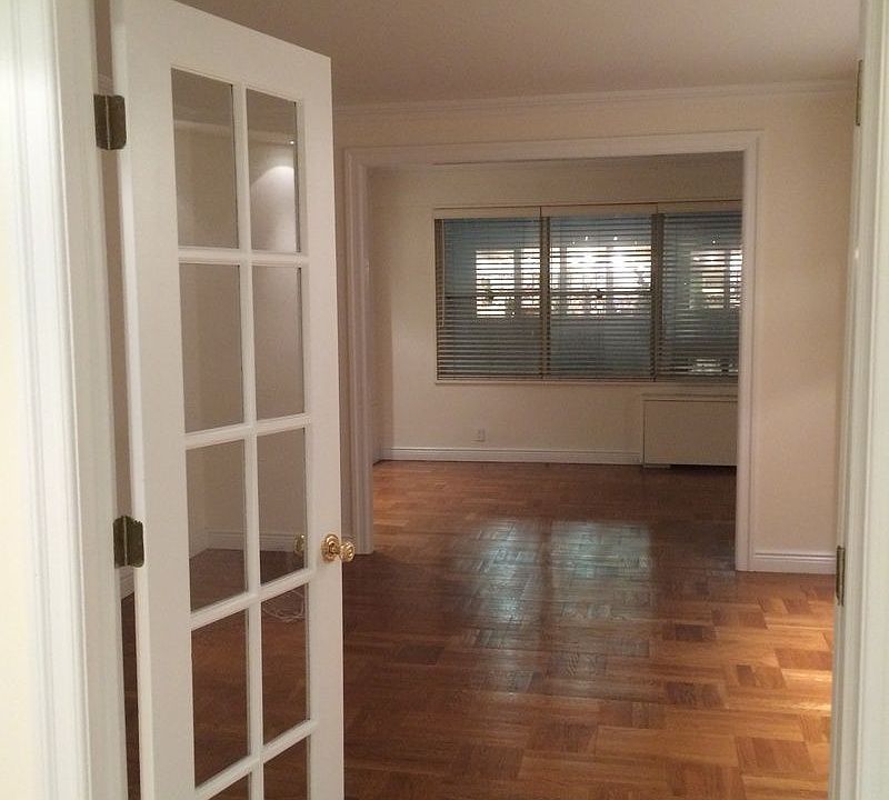 2nd image of 60 W 57th St APT 6K