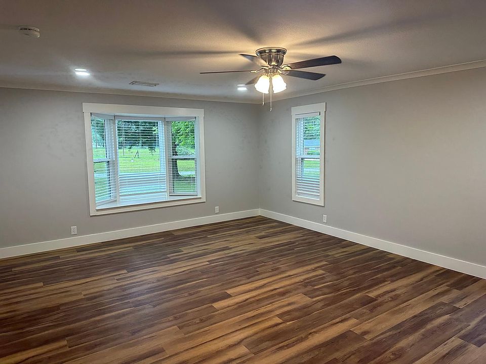 2nd image of 1787 Wicksburg Rd