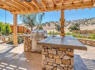 21132 Varietal Ct, Patterson, CA 95363