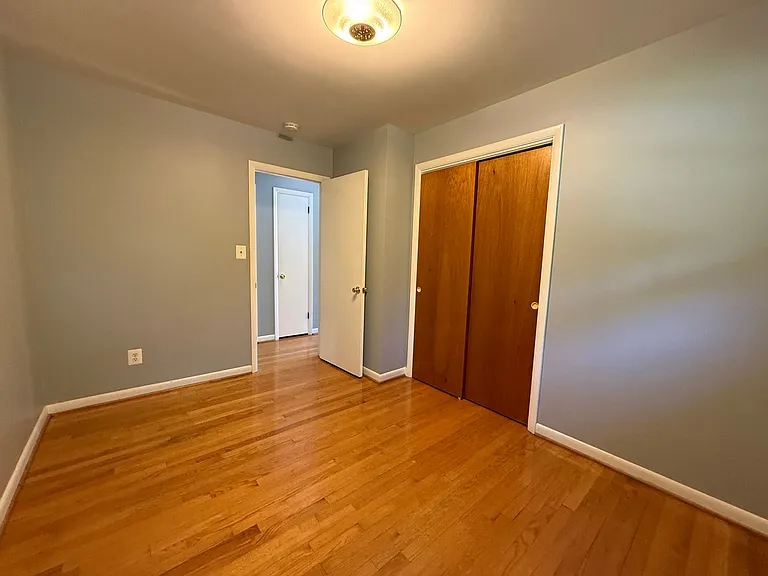 207 Dawson Dr — Photo 12