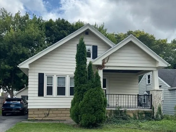 125 Redfern Dr, Rochester, NY 14620