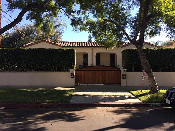 5th image of 860 N Las Palmas Ave