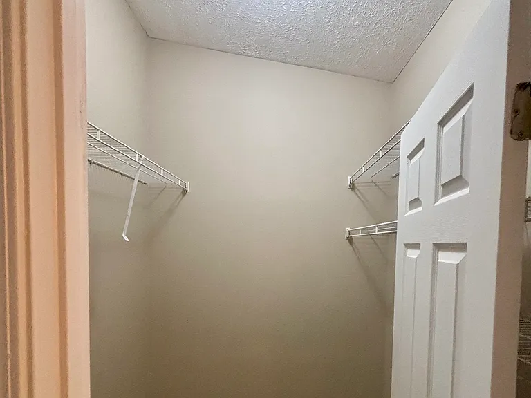 10405 Trotters Pointe Dr #204 — Photo 49