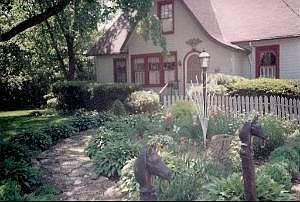 3rd image of 8689-1725 E St