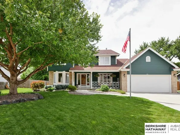 2111 John St, Papillion, NE 68133