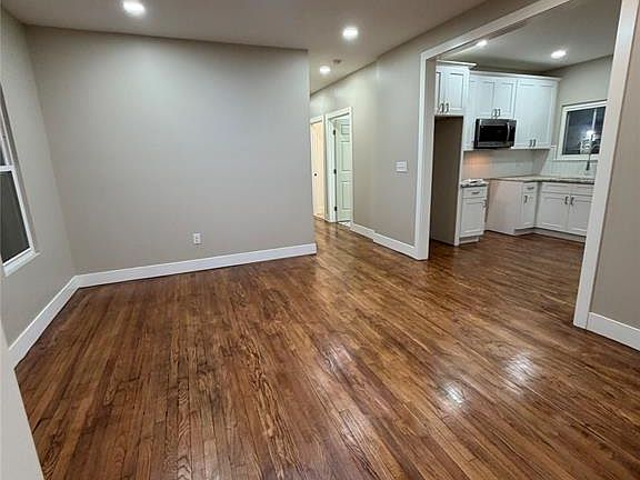 4th image of 3726 Tyler St