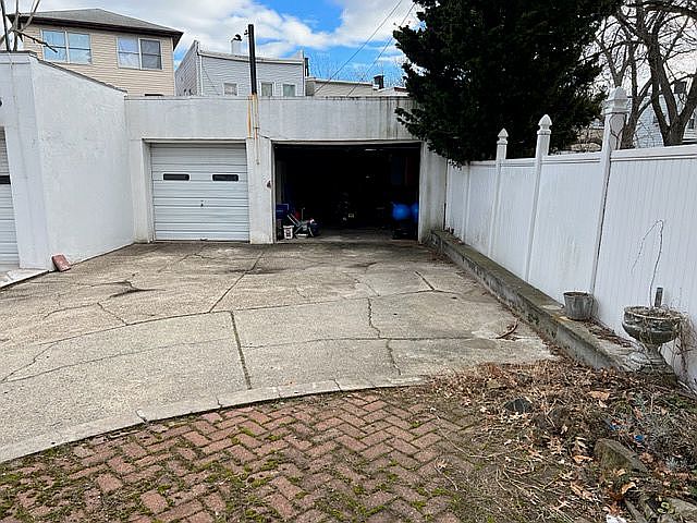 2nd image of 3348 Kennedy Blvd