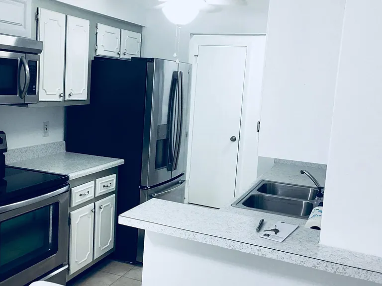 125 Shore Ct #107A — Photo 5