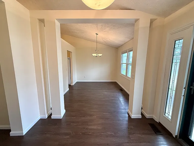 10029 Village Tree Ct — Photo 3