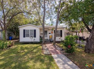 2003 Avondale St, Victoria, TX 77901