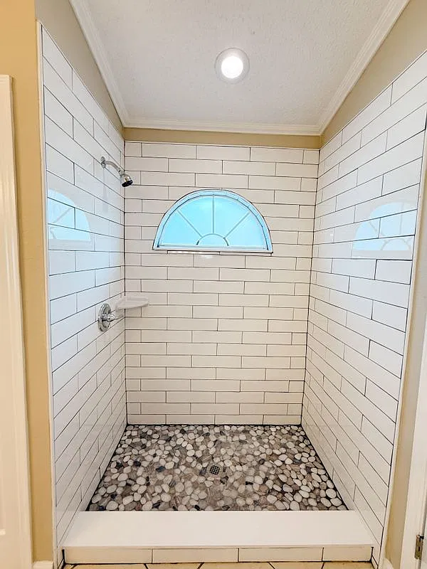 4 bed, 2.0 bath, 1685 sqft, $2,450 — Photo 4